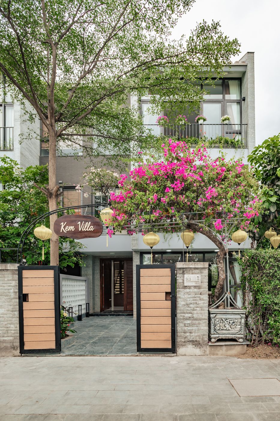 Cổng vào Kem Villa