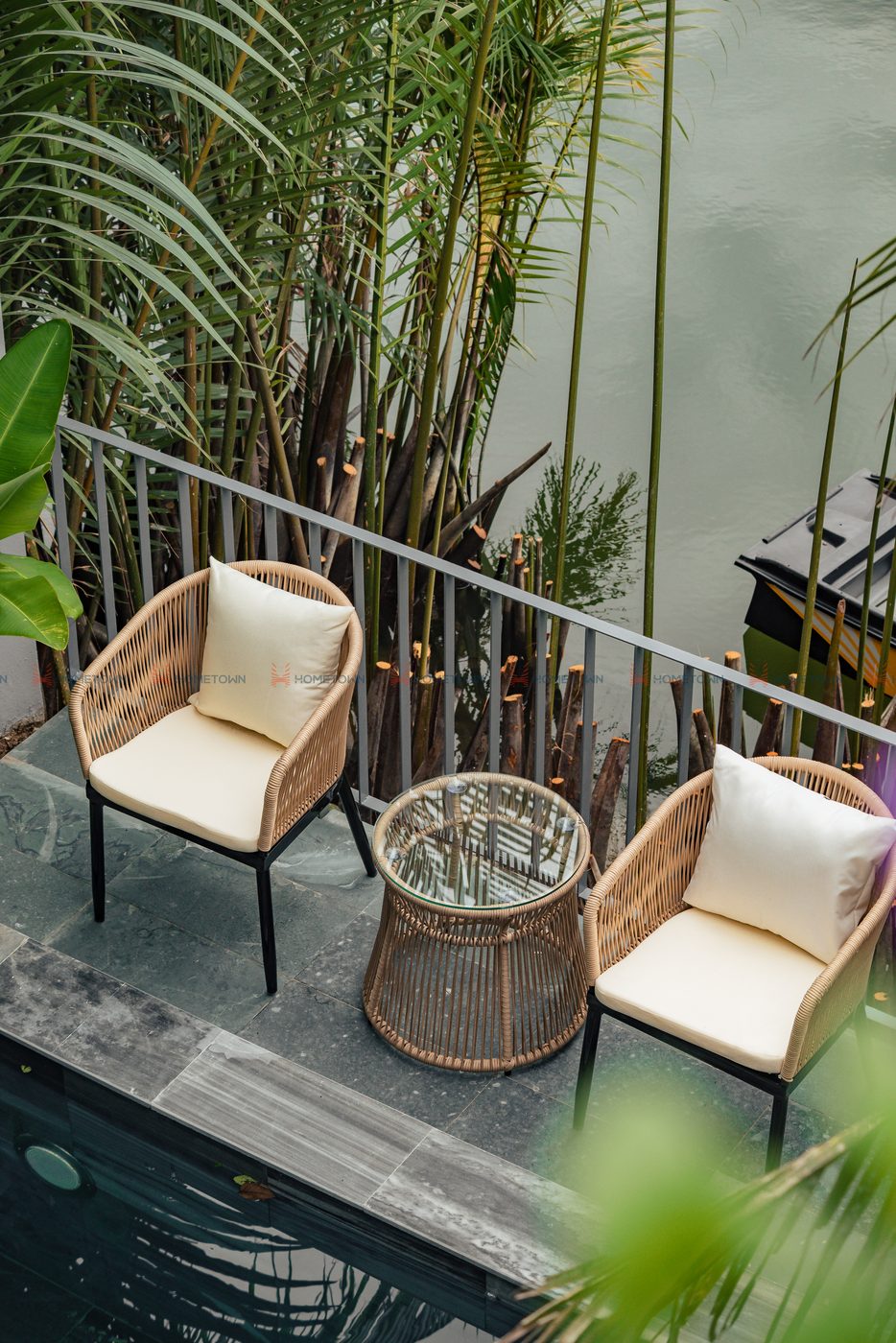 Nhìn từ trên xuống khu nghỉ