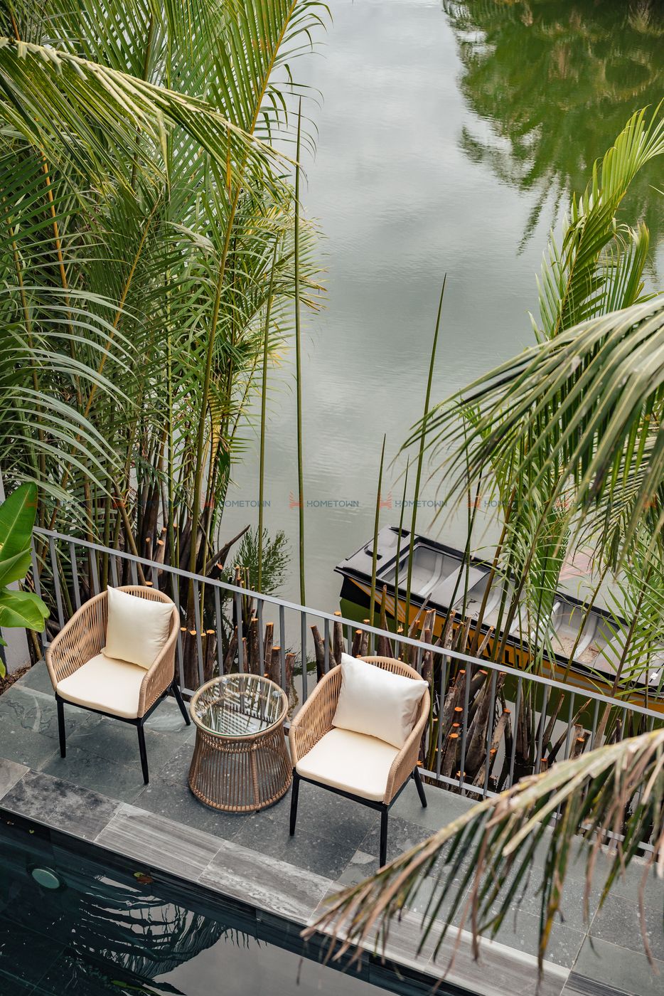 View sông từ hồ bơi